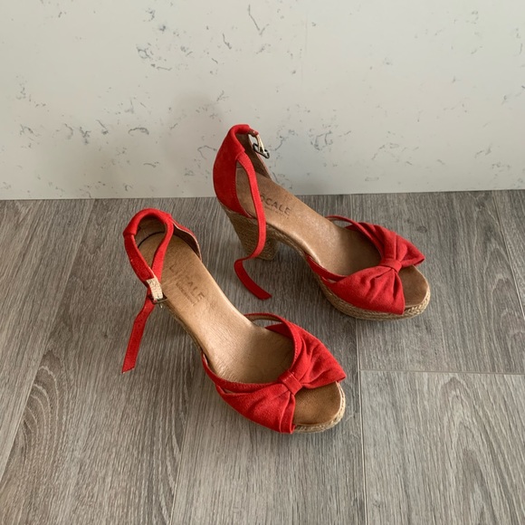 Sandals - Picture 5 of 5